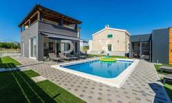 Kuca, Privlaka, prodaja, 610000 €, 160 m2