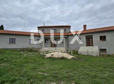 Kuca, Rovinj, prodaja, 740000 €, 550 m2