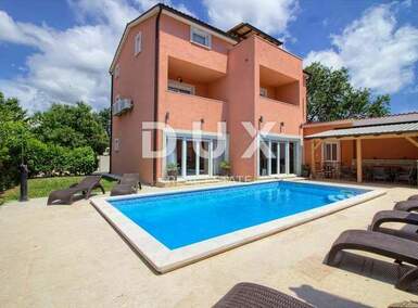 Kuca, Medulin, prodaja, 800000 €, 360 m2