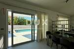 Kuca, Svetvinčenat, najam, 3200 €, 210 m2