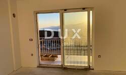 Trosoban stan, Viškovo, Marinići, prodaja, 270000 €, 80 m2