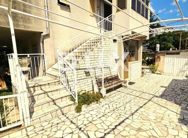 Trosoban stan, Rijeka, Donja Vežica, prodaja, 270000 €, 90 m2