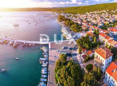 Kuca, Punat, prodaja, 1100000 €, 250 m2