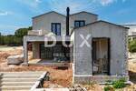 Kuca, Vrbnik, Garica, prodaja, 830000 €, 148 m2