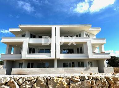 Trosoban stan, Novalja, prodaja, 235000 €, 78 m2