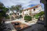 Kuca, Supetar, Splitska, prodaja, 550000 €, 199 m2