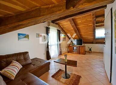 Trosoban stan, Poreč, prodaja, 252000 €, 89 m2