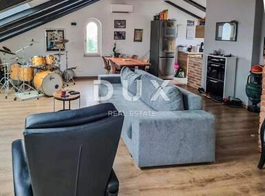 Dvosoban stan, Opatija, Opatija - Centar, prodaja, 320000 €, 86 m2