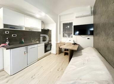 Trosoban stan, Opatija, Opatija - Centar, prodaja, 260000 €, 55 m2