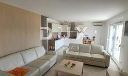 Trosoban stan, Umag, Zambratija, prodaja, 435000 €, 142 m2