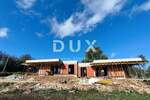 Kuca, Tinjan, prodaja, 600000 €, 172 m2