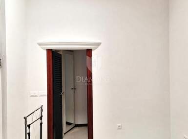 Poslovni prostor, Poreč, prodaja, 75000 €, 17 m2