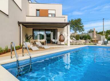Kuca, Svetvinčenat, prodaja, 530000 €, 143 m2