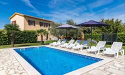 Kuca, Pićan, prodaja, 550000 €, 230 m2