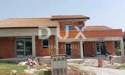 Kuca, Poreč, prodaja, 380000 €, 120 m2