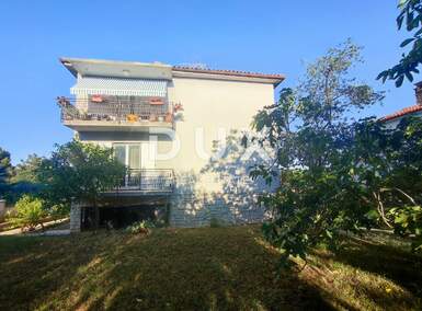 Kuca, Pula, Veli vrh, prodaja, 572000 €, 400 m2