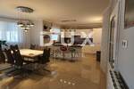 Kuca, Pula, Vidikovac, prodaja, 520000 €, 326 m2