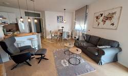 Trosoban stan, Rijeka, Martinkovac, najam, 1300 €, 63 m2