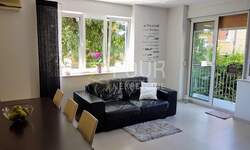 Trosoban stan, Rijeka, Belveder, najam, 900 €, 68 m2