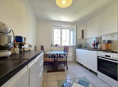 Dvosoban stan, Rijeka, Donja Vežica, prodaja, 180000 €, 47 m2