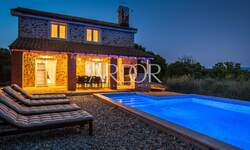 Kuca, Vrbnik, Risika, prodaja, 600000 €, 150 m2