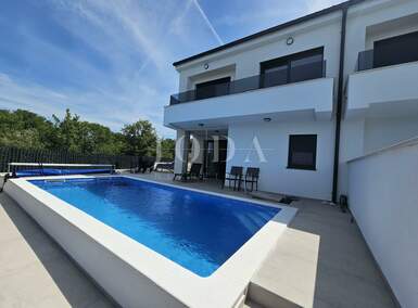 Kuca, Malinska-Dubašnica, Malinska, prodaja, 620000 €, 122 m2
