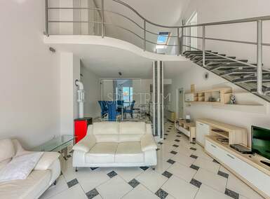 Trosoban stan, Novigrad, prodaja, 350000 €, 124 m2