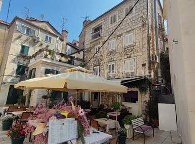 Kuca, Split, prodaja, 1800000 €, 115 m2