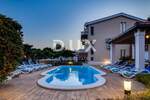 Kuca, Kaštela, Kaštel Štafilić, prodaja, 970000 €, 277 m2