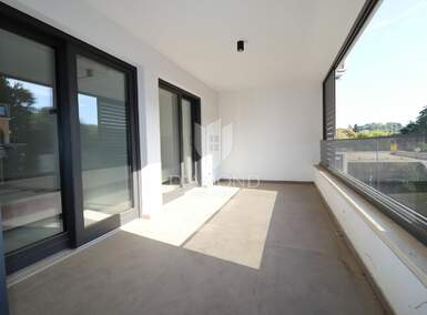 Trosoban stan, Poreč, prodaja, 399000 €, 64 m2