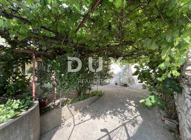 Kuca, Novi Vinodolski, prodaja, 190000 €, 170 m2