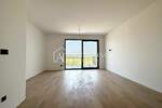 Dvosoban stan, Umag, prodaja, 219000 €, 56 m2