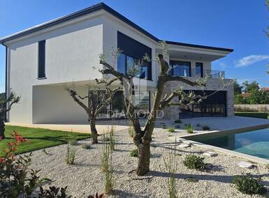 Kuca, Poreč, prodaja, 740000 €, 169 m2