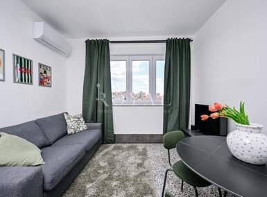 Dvosoban stan, Rijeka, Centar, najam, 650 €, 45 m2