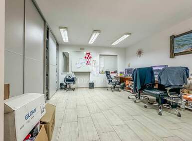 Poslovni prostor, Umag, prodaja, 550000 €, 280 m2