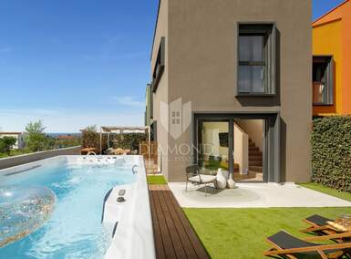 Kuca, Poreč, prodaja, 490000 €, 102 m2
