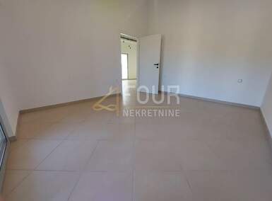 Trosoban stan, Pula, Veli vrh, prodaja, 217000 €, 75 m2
