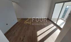 Trosoban stan, Pula, Veli vrh, prodaja, 197000 €, 63 m2