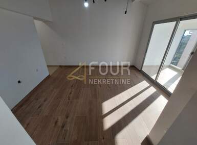 Trosoban stan, Pula, Veli vrh, prodaja, 197000 €, 63 m2