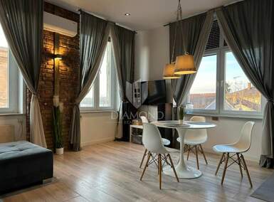 Dvosoban stan, Pula, Centar, prodaja, 164000 €, 47 m2