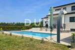 Kuca, Motovun, prodaja, 850000 €, 280 m2