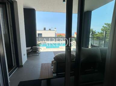 Kuca, Kostrena, najam, 3000 €, 150 m2