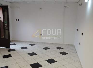 Poslovni prostor, Rijeka, Krimeja, najam, 600 €, 30 m2