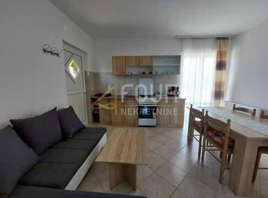 Kuca, Matulji, Bregi, prodaja, 490000 €, 350 m2
