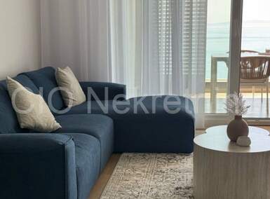 Trosoban stan, Split, najam, 3000 €, 98 m2