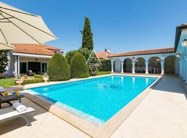 Kuca, Poreč, Kukci, prodaja, 980000 €, 290 m2