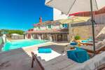 Kuca, Buje, prodaja, 790000 €, 580 m2