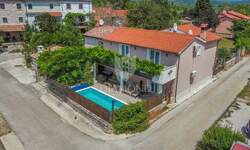 Kuca, Buje, Momjan, prodaja, 530000 €, 220 m2