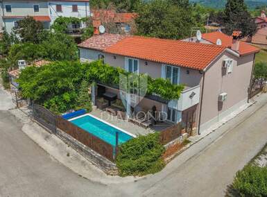 Kuca, Buje, Momjan, prodaja, 530000 €, 220 m2