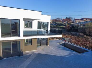 Cetvorosoban stan, Poreč, prodaja, 450000 €, 100 m2